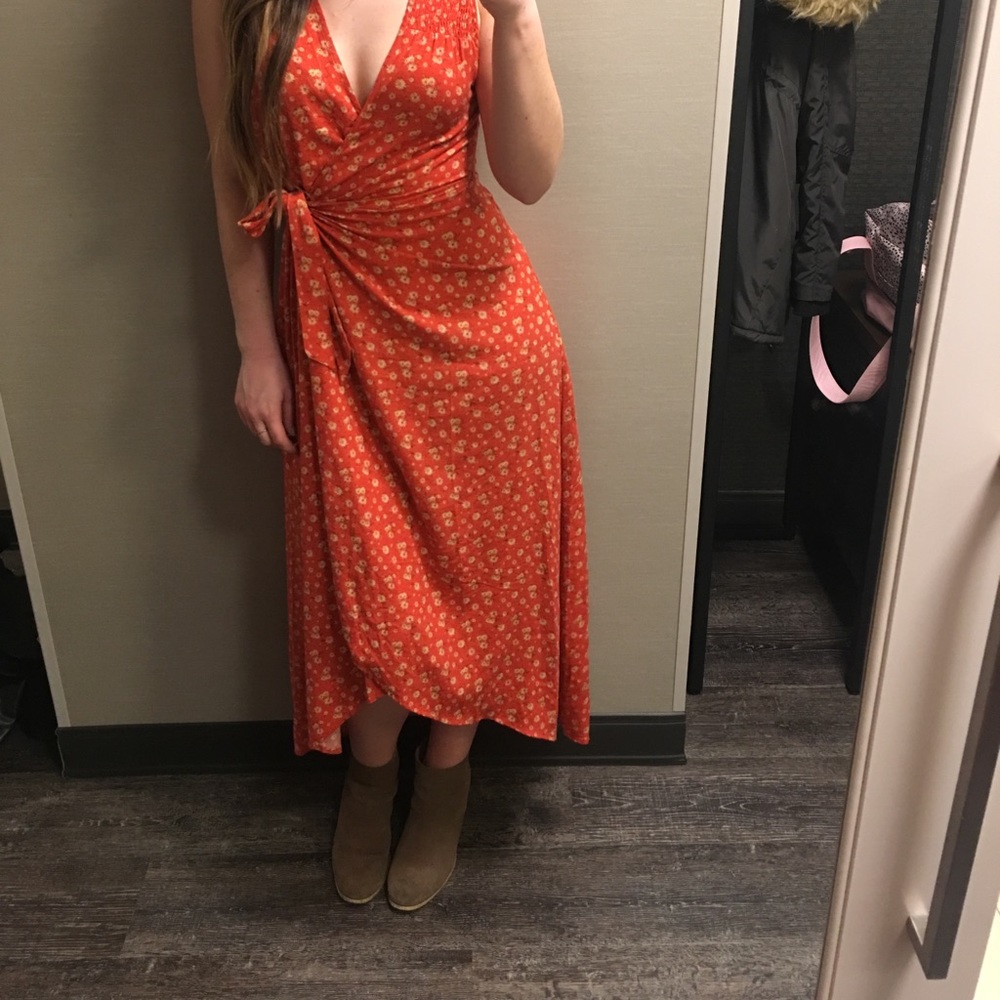 Spring dress - Picture 2 of 3